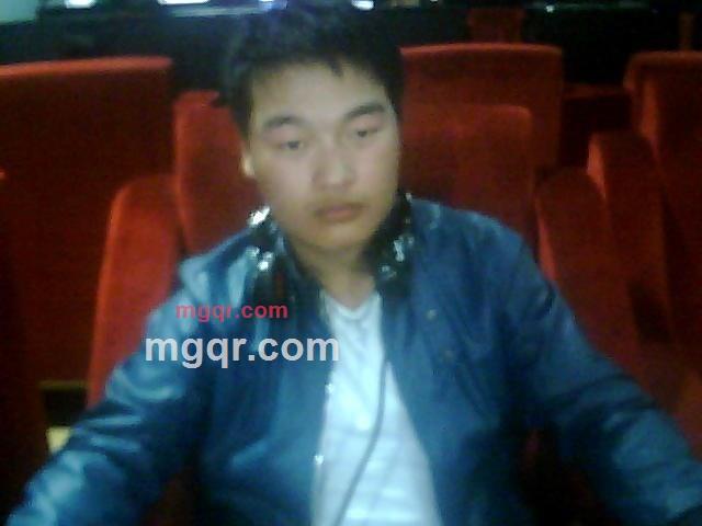 落在唇边的╰寂寞的第1张照片