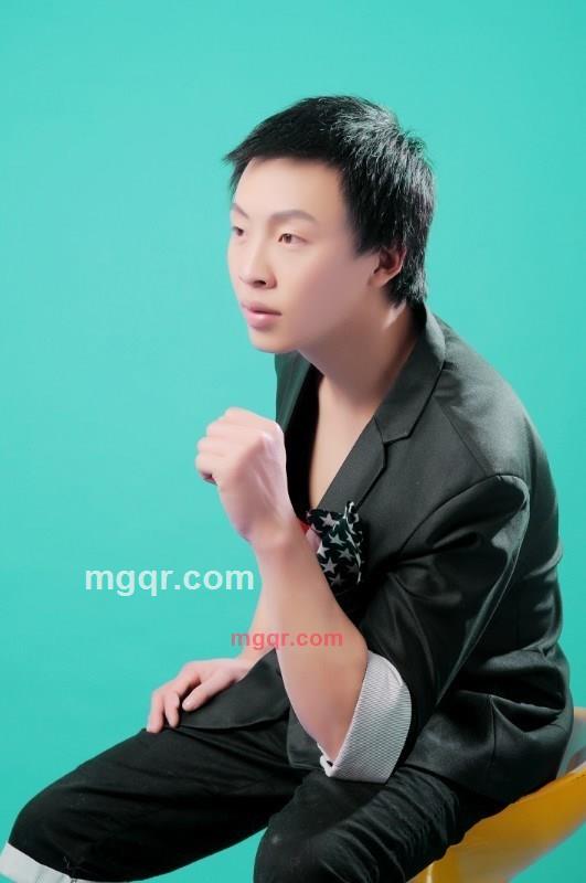 激情页夜的第1张照片