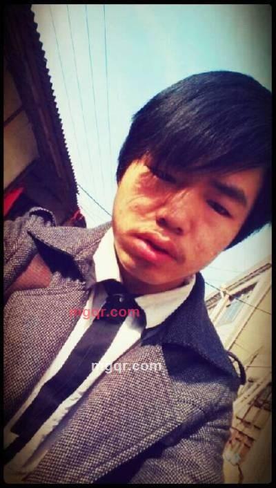 试爱恋情的第1张照片