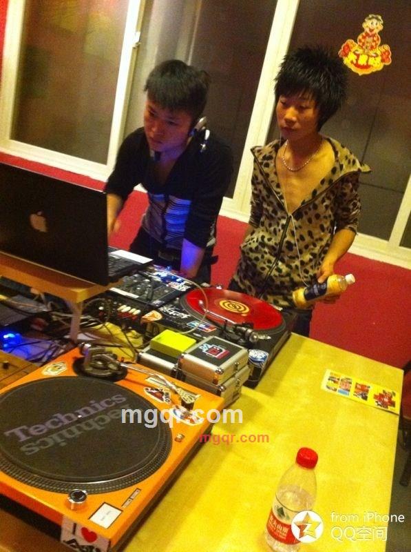 彻夜未眠**的第5张照片