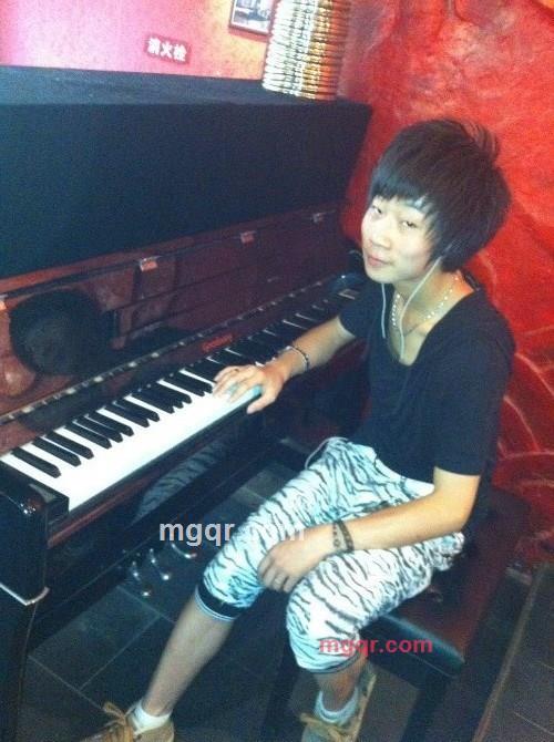 彻夜未眠**的第2张照片