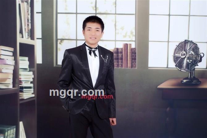 小男人你们要吗的第1张照片