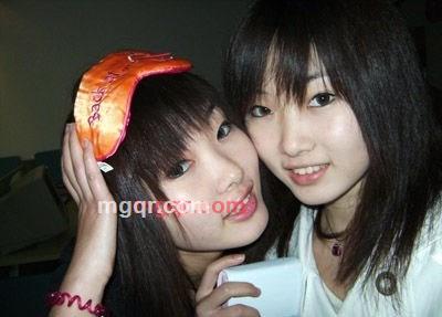 艾德安娴静的第1张照片