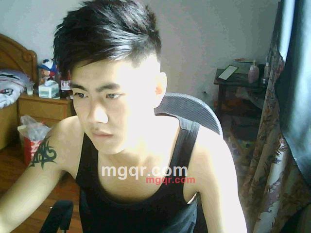 只对你钟情的第1张照片