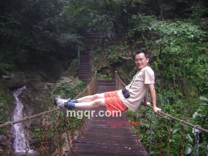 牵手。。的第4张照片