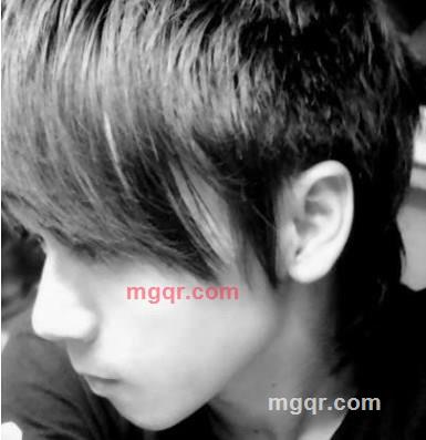 伤心、一个人睡的第1张照片