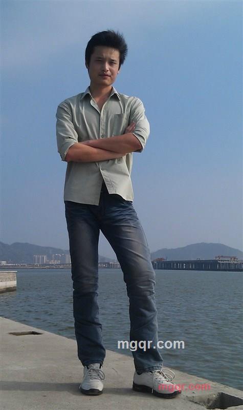 寂寞的心谁来懂的第2张照片