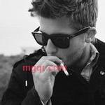 叼烟嘴的仙人的第1张照片