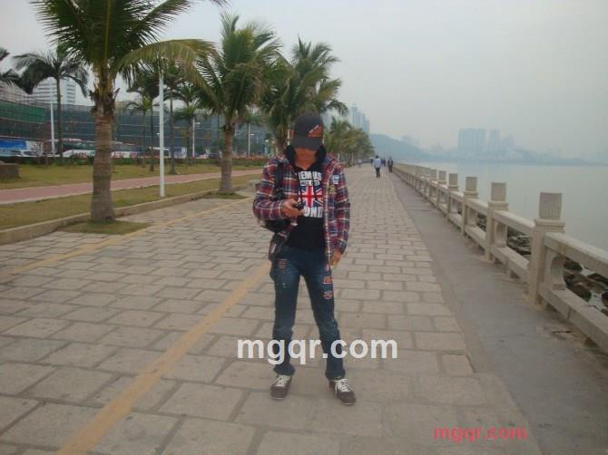 寂寞找人陪。。的第8张照片