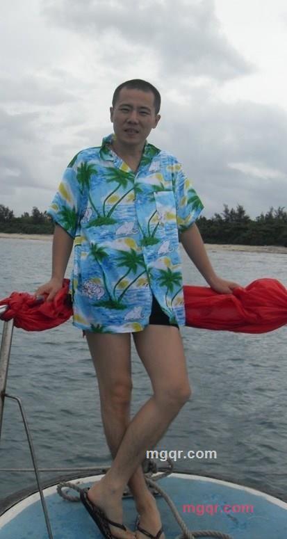 缺水的草的第3张照片