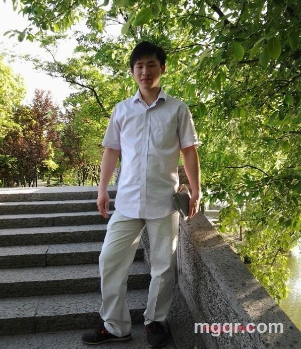 灰色的雾朦胧的第2张照片