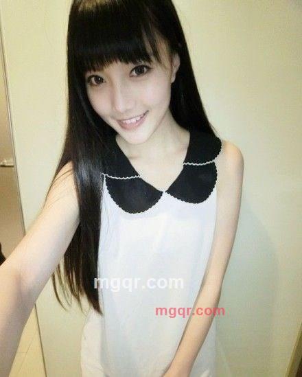 美丽的小女人的第1张照片