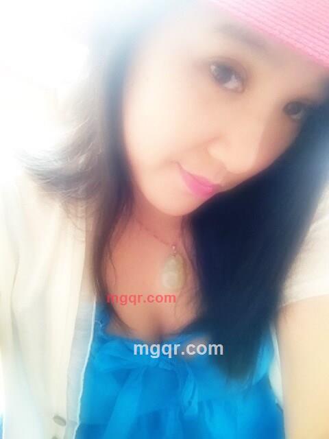 丰满性感女人的第5张照片