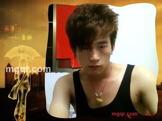 我的床少一人的第2张照片