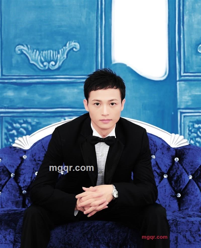 偷吃的人的第1张照片