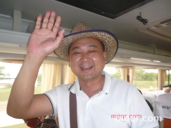 不甘寂寞的第1张照片