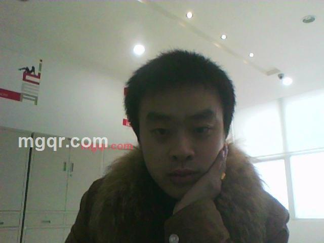 爱情中尉的第1张照片