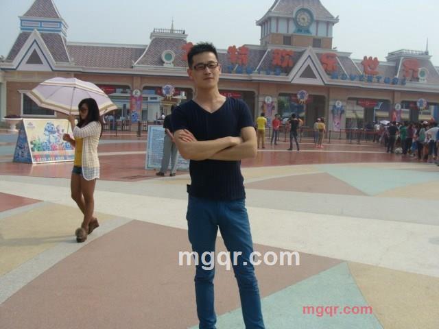 抚琴伴花开的第5张照片