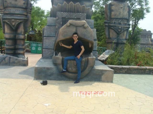 抚琴伴花开的第2张照片