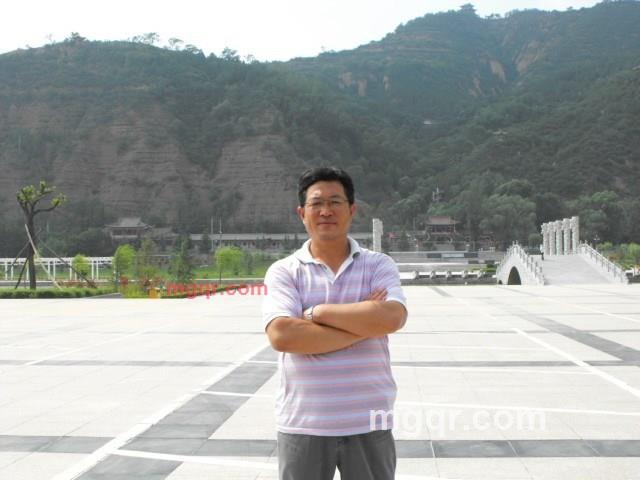 丰富多彩山的第1张照片