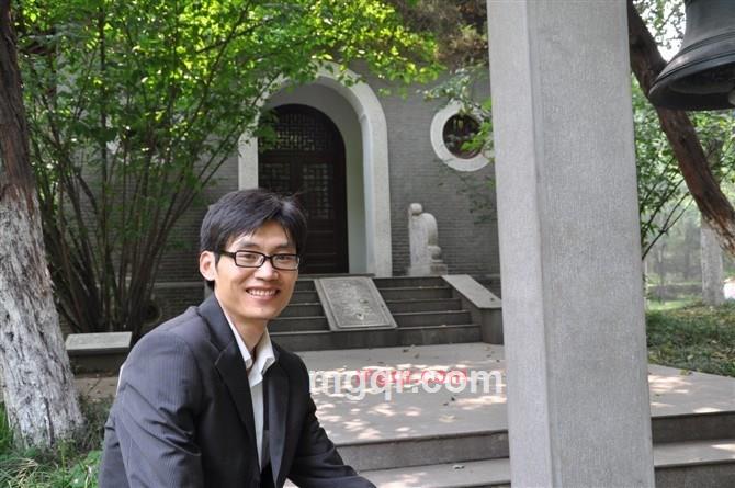 儒雅男人的第4张照片