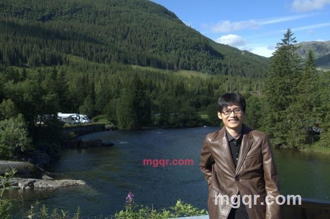 儒雅男人的第3张照片