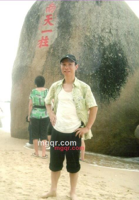 东方何的第1张照片