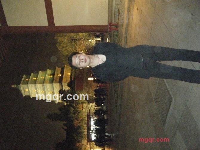 寂寞需要你来陪我的第1张照片