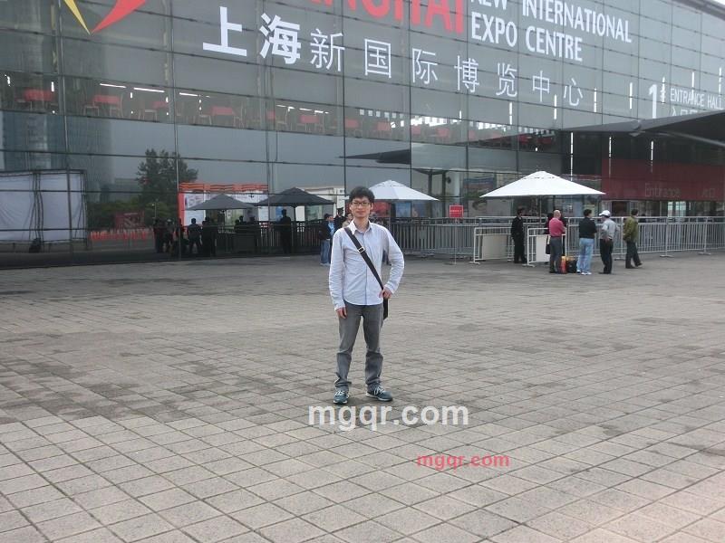 忧情的第1张照片