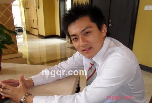 AI飞翔的第3张照片