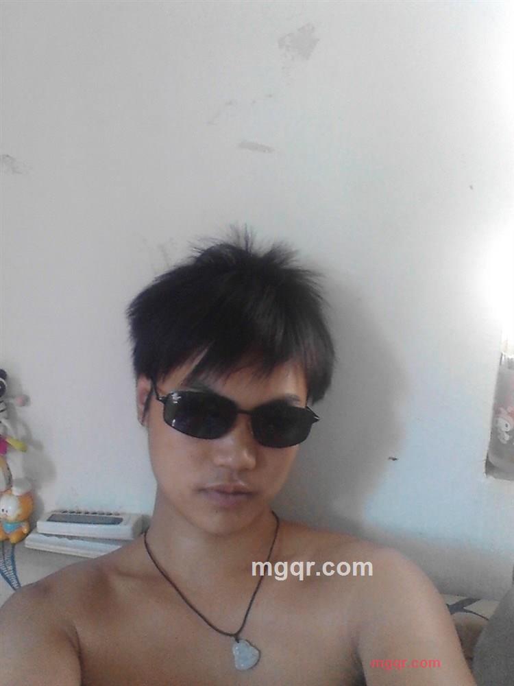 *蛋碰石头的第1张照片