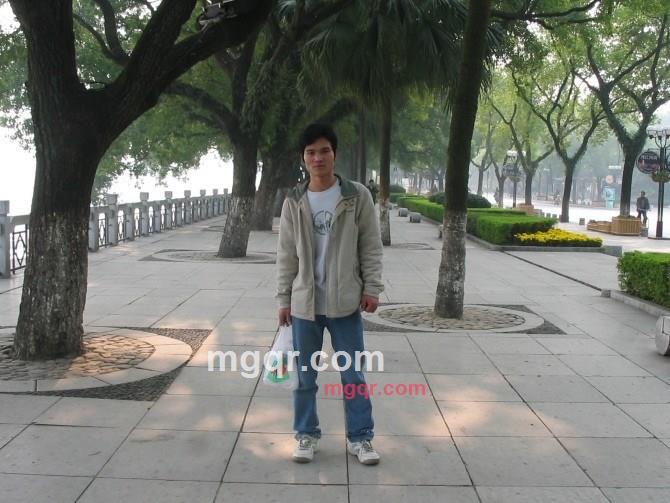 暗夜迷境的第2张照片