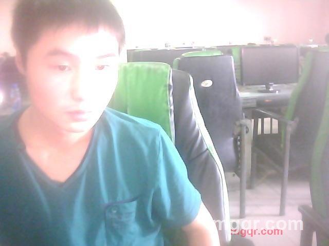 佬莮人的第1张照片