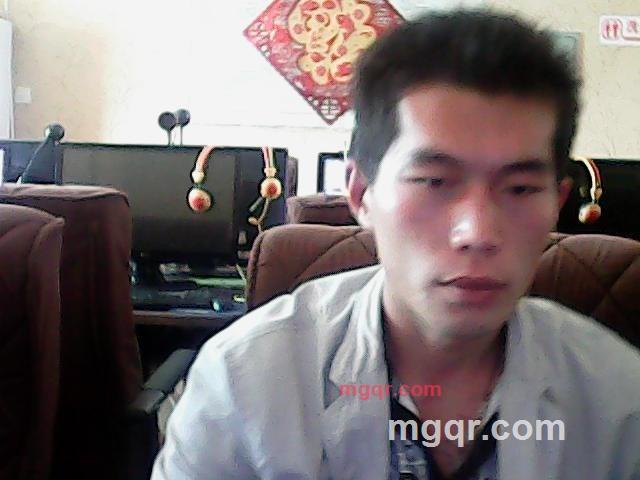 期待的女孩的第1张照片