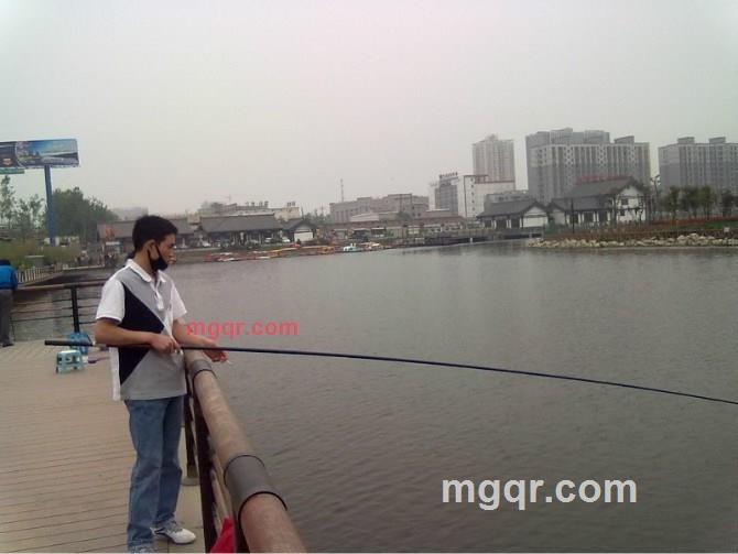 白天不懂夜的黑的第7张照片