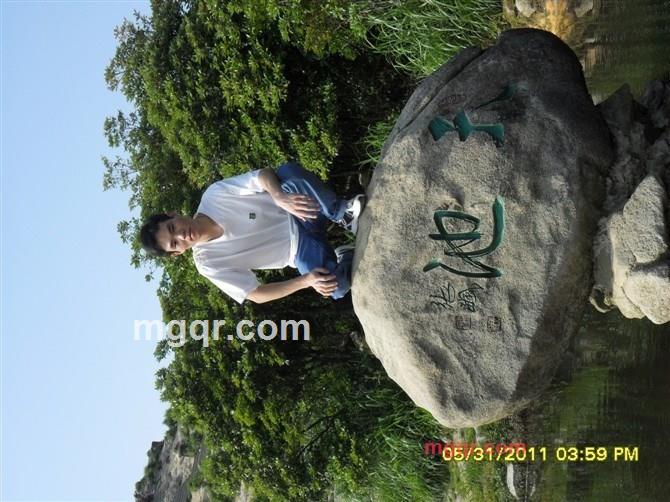 白天不懂夜的黑的第4张照片