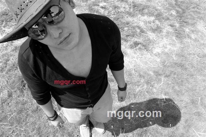 牛仔很忙的第1张照片