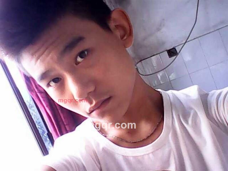 少年丶年少的第1张照片