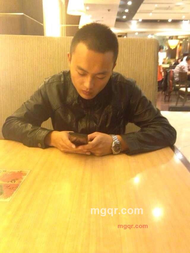 A、王的第1张照片