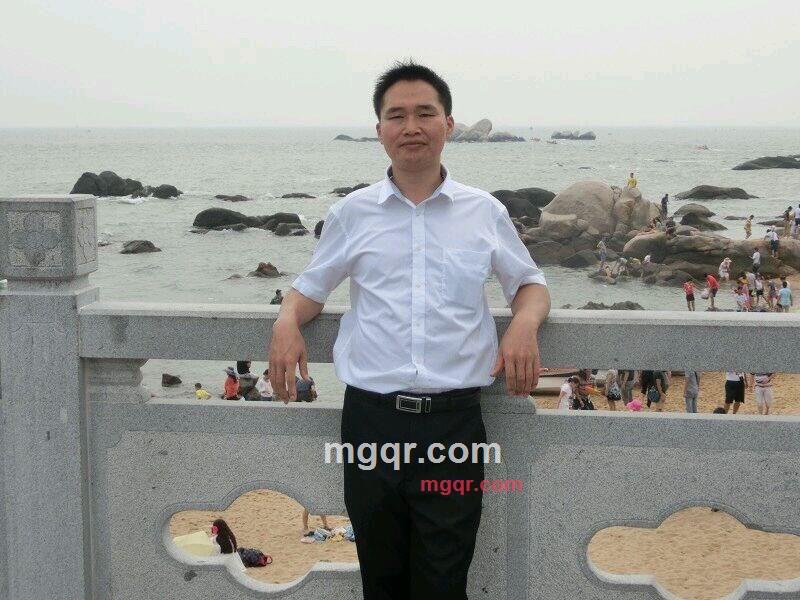 潜龙出海的第1张照片