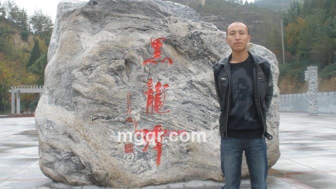 爬上墙头坐等红杏的第5张照片