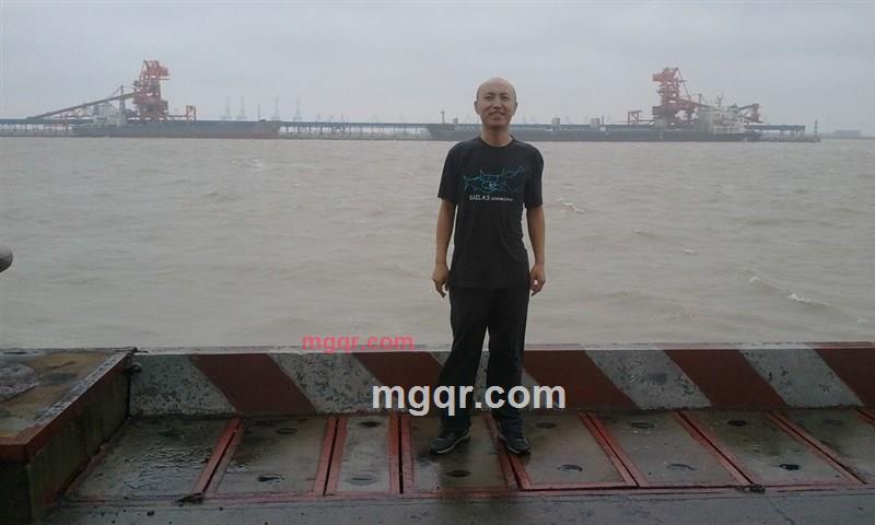 爬上墙头坐等红杏的第2张照片