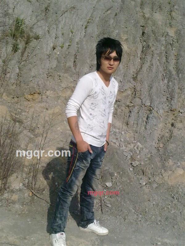 六月的雨(孤雪)的第3张照片