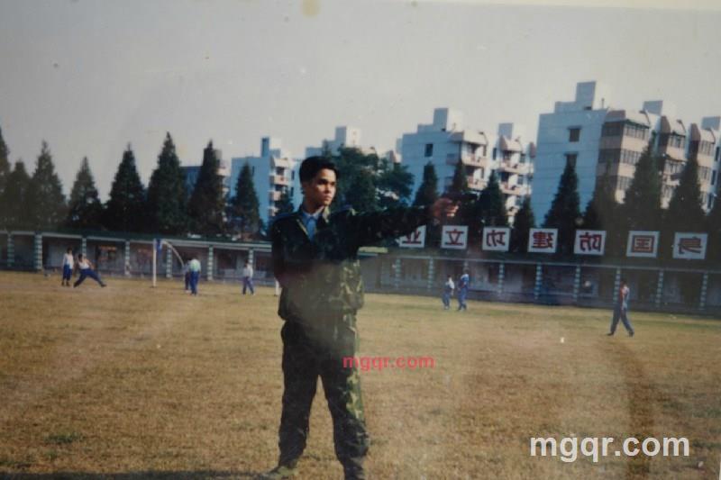 情的眼的第5张照片