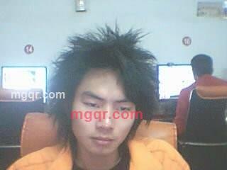 空虚时找个人陪的第1张照片