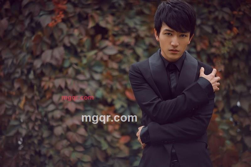 翩翩男子的第1张照片