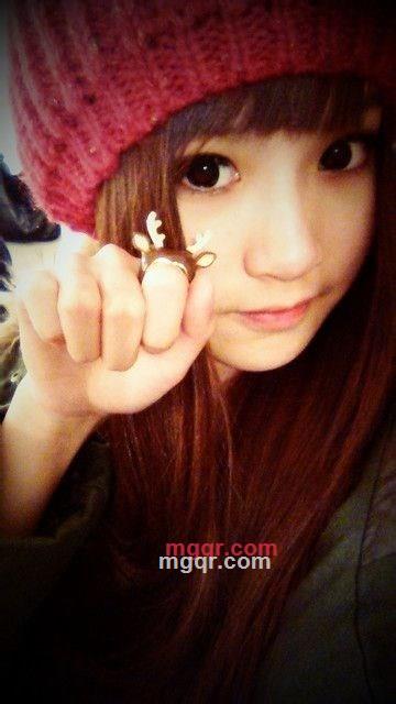 红酒红唇红指甲的第21张照片