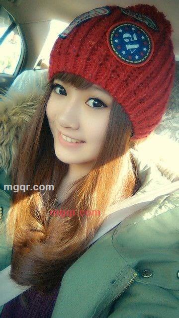 红酒红唇红指甲的第20张照片