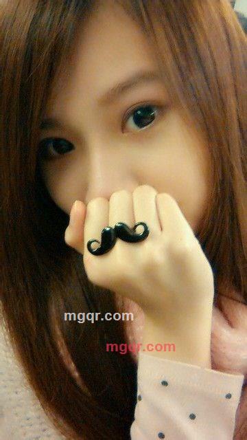 红酒红唇红指甲的第15张照片