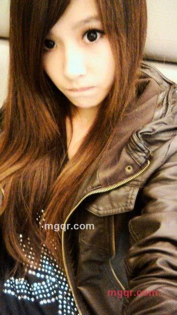 红酒红唇红指甲的第8张照片